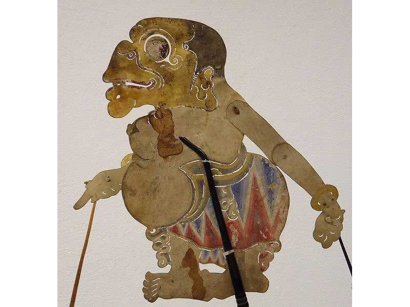 bagong-ey 218-yogya-40,5x23,3-lft-shadow-c.w.angst-small